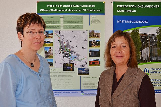(from left) Graduate geographer Ariane Ruff and Prof Dr Dagmar Everding present the project poster (from left) Graduate geographer Ariane Ruff and Prof Dr Dagmar Everding present the project poster