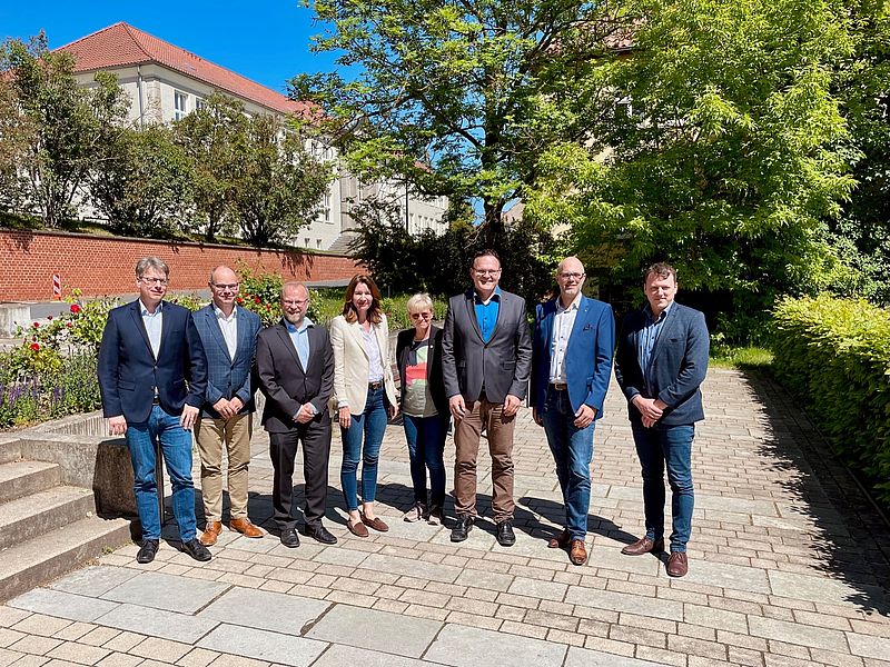 the members of the transfer advisory board