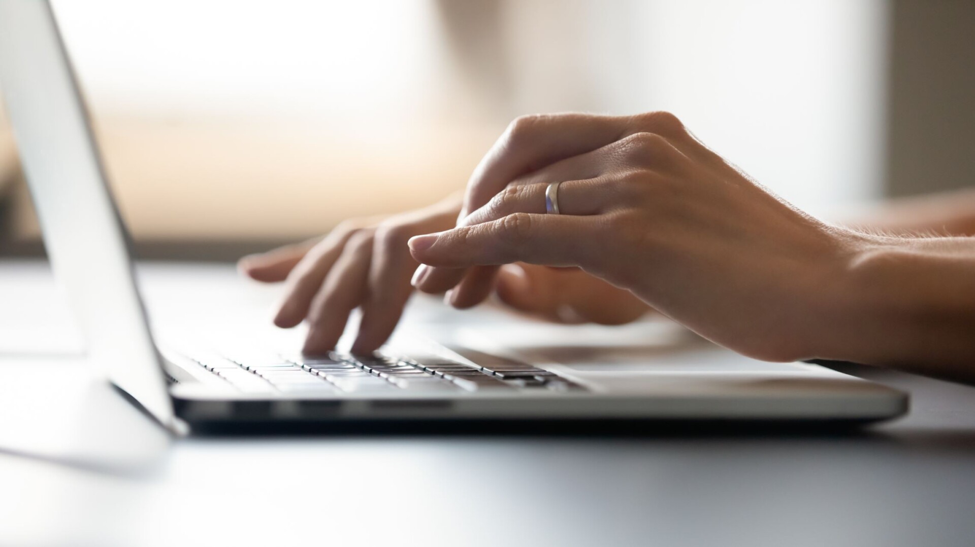 laptop, hands, wife